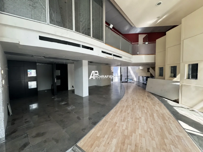 180 Sqm - 2 Floors Shop For Sale in Achrafieh – Achrafieh, Beirut