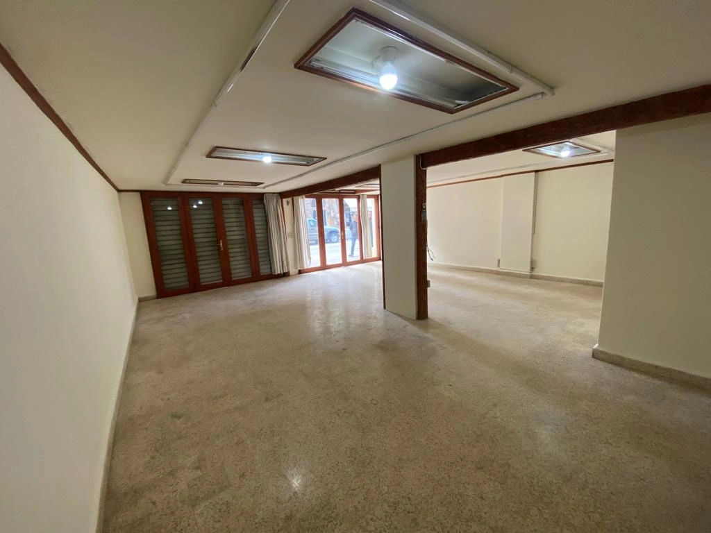 Shop 60 sqm two floors for rent in zahle maalaka prime location – Zahleh El Maallaqa, Zahleh