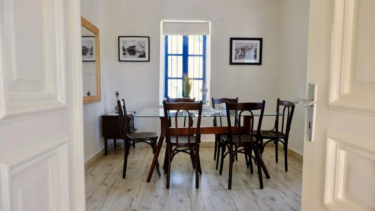 Zahle small villa with 3000 sqm land prestigious neighborhood for rent ref – Mrayjat (Zahleh), Zahleh