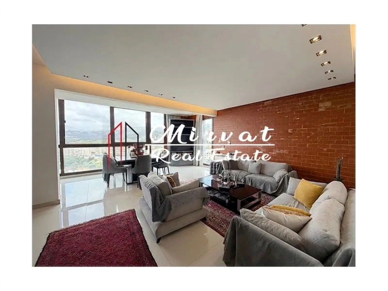 Apartment شقة واسعة للبيع في بسابا بمساحة 125 متر مربع مع منظر جبل لا يحجب for sale in Bsaba (Baabda)