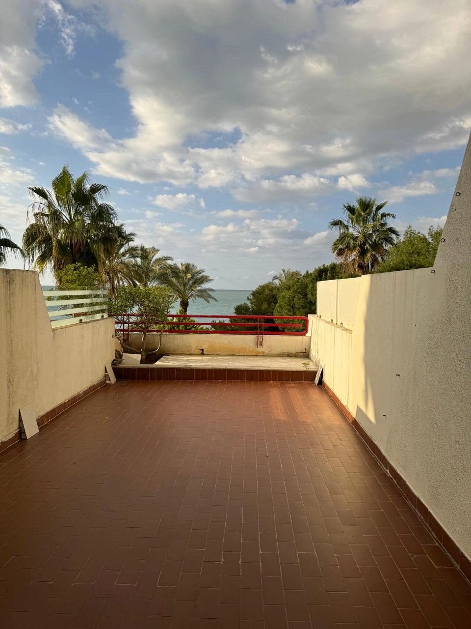 Jounieh duplex chalet, pool & beach access, panoramic sea view – Jounieh, Keserwan