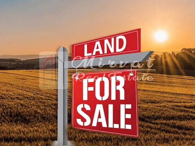 Shop أرض للبيع في شانيه/الضم والفرز ، عاليه، بمساحة 3400 مترًا مربعًا for sale in Heri – Heri, Batroun