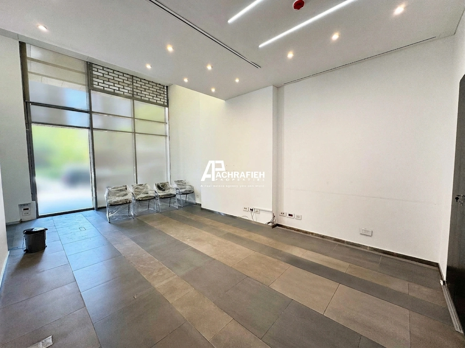 2 Floors Shop For Rent in Downtown – Downtown, Beirut