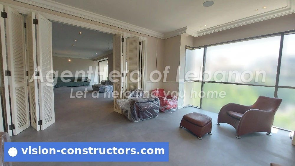 Apartment Spacious And Elegant Apt with Large Balcony for rent in Achrafieh