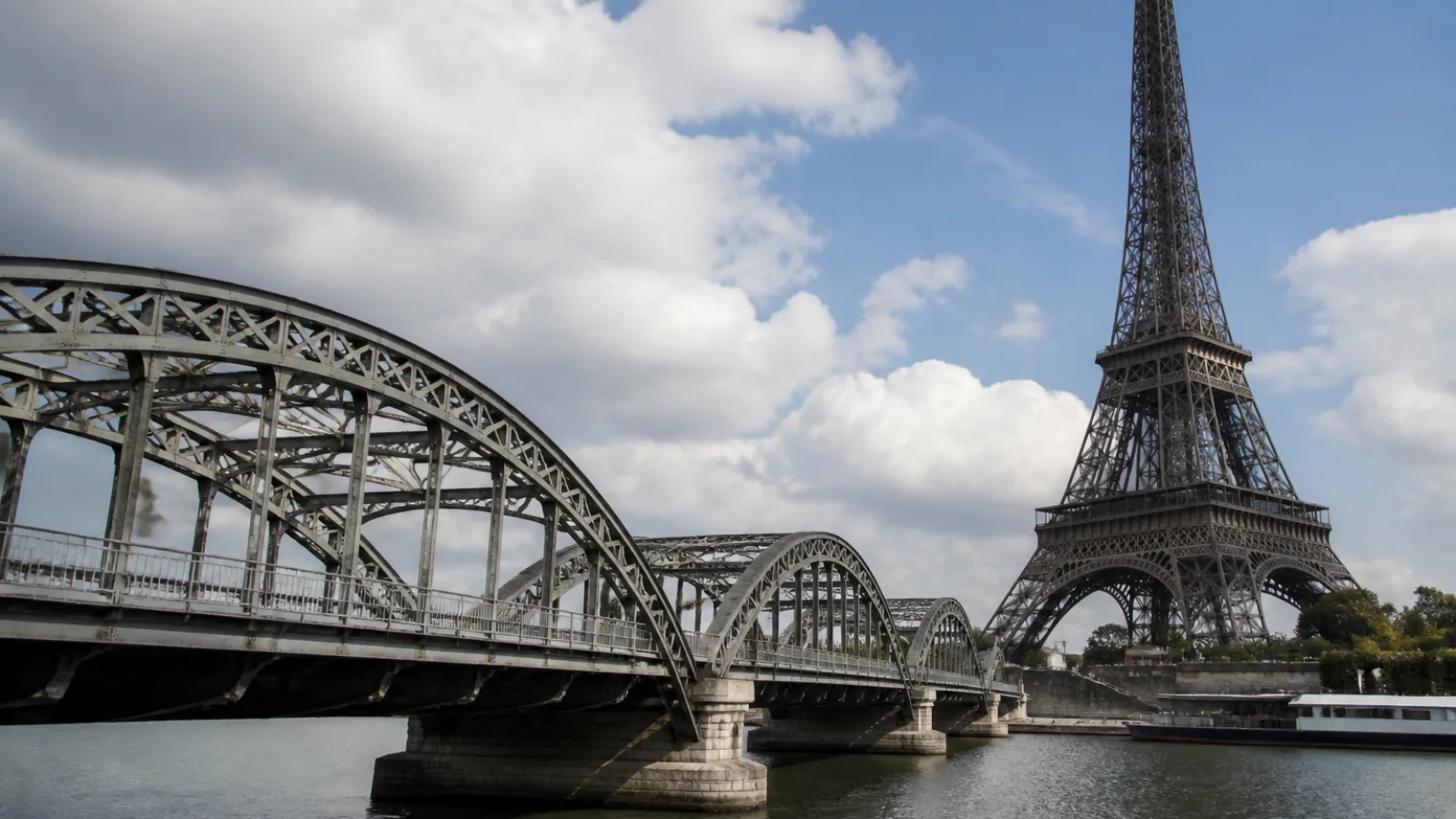 How Gustave Eiffel Designed for Wind: Bridges, the Eiffel Tower, and a New Structural Method