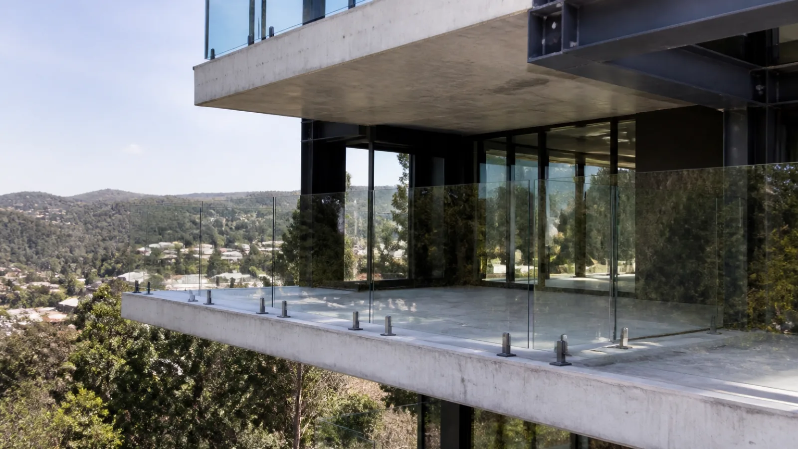Long-Span Cantilever Balcony Structural Design: 3–5 m Guide